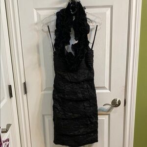 le chateau Ruffle Neck Tiered Evening Dress Smocked Back Women’s Size Small